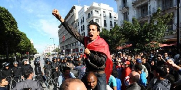  Tunisie: l’emblématique avenue Habib Bourguiba rouverte aux manifestants